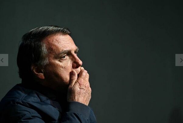 LULA E MORAES TOCAM FOGO NO BRASIL - STF põe tornozeleira eletrônica em Jair Bolsonaro e PF vasculhou sua casa; veja mais
